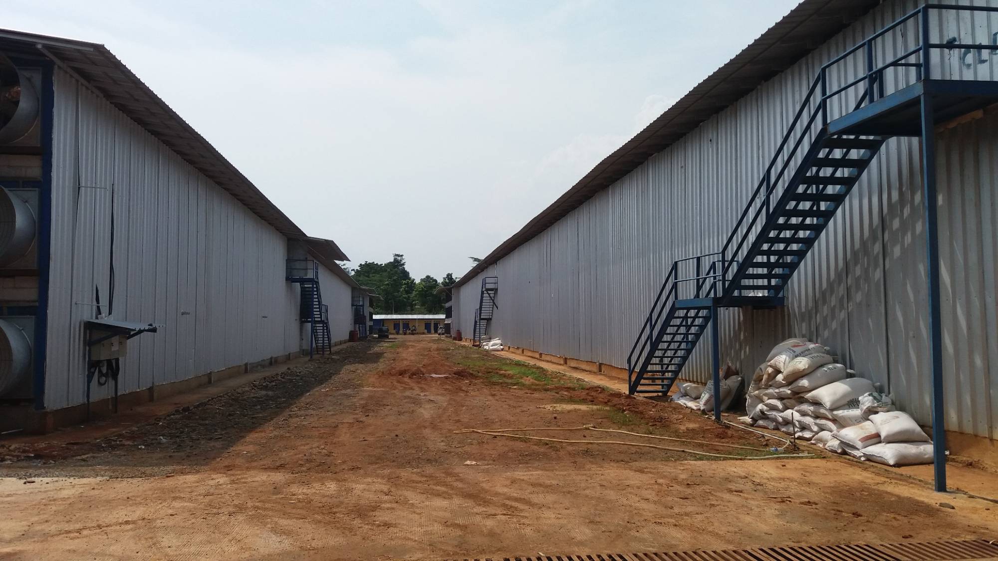 Area Pemuatan & Pengiriman
